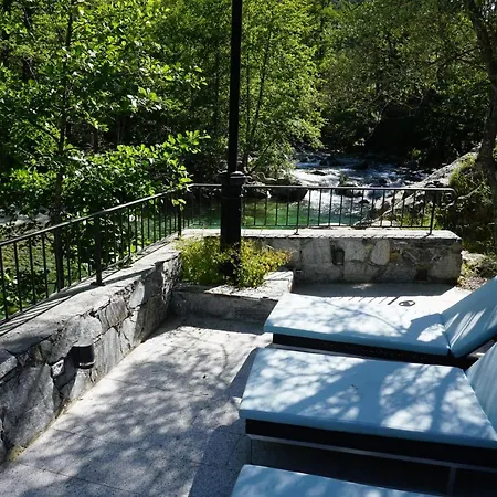 Hotell Les Jardins De La Glaciere