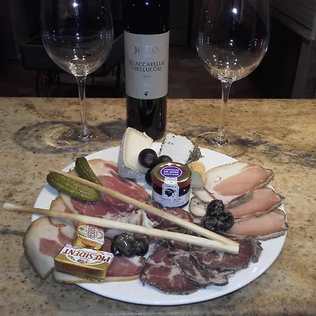 Les Jardins De La Glaciere Hotell