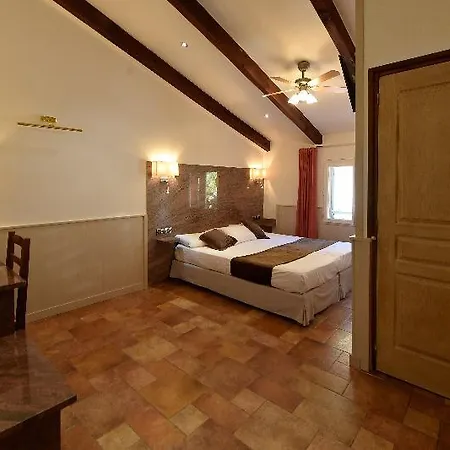 Hotell Les Jardins De La Glaciere 3*