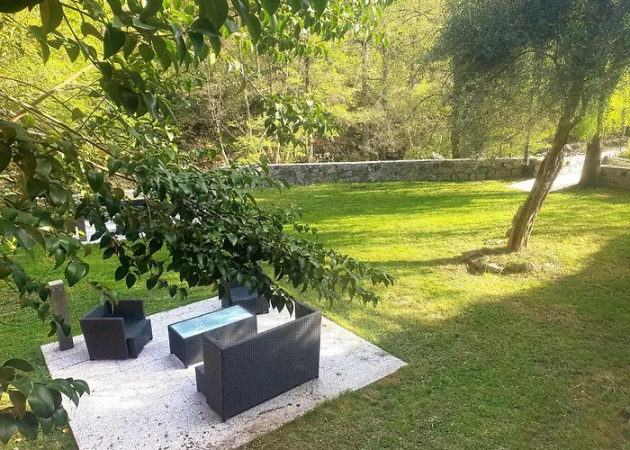 Отель Les Jardins De La Glaciere