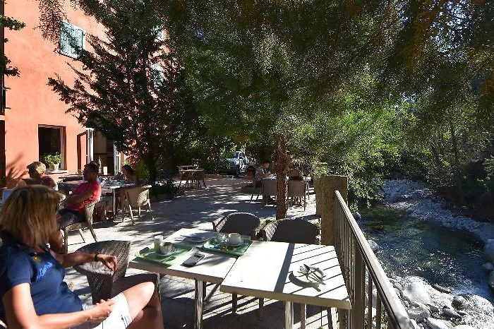 Les Jardins De La Glaciere 3* Корт