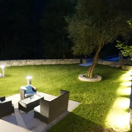 Les Jardins De La Glaciere