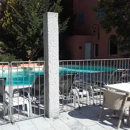 Les Jardins De La Glaciere 3* Корт