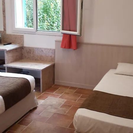 Hotel Les Jardins De La Glaciere Corte (Corsica)