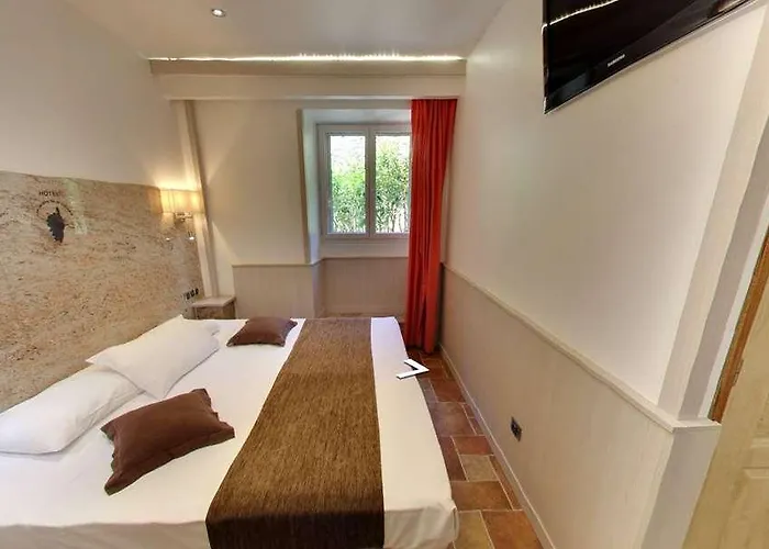 Hotel Les Jardins De La Glaciere