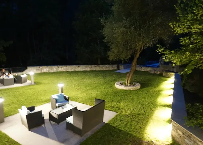 Les Jardins De La Glaciere