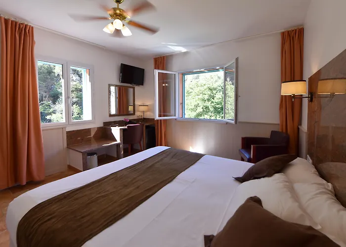 Hotel Les Jardins De La Glaciere