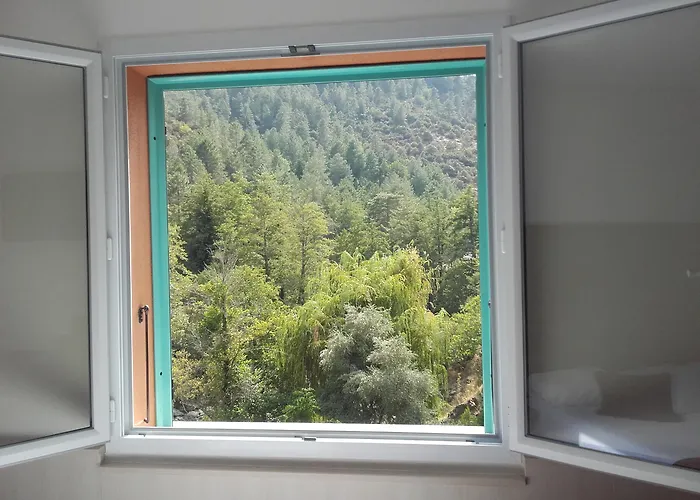 Les Jardins De La Glaciere