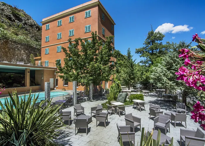 Les Jardins De La Glaciere 3*