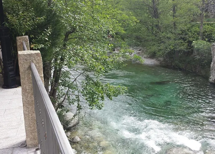 Les Jardins De La Glaciere מלון קורטה