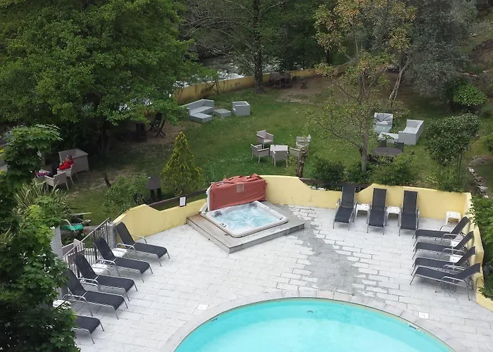 מלון Les Jardins De La Glaciere קורטה